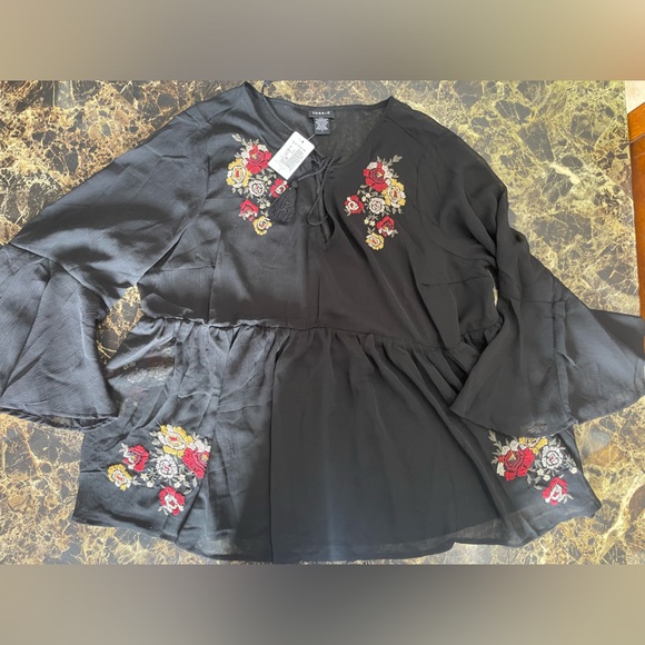 Torrid Sheer Blouse - Picture 3 of 5